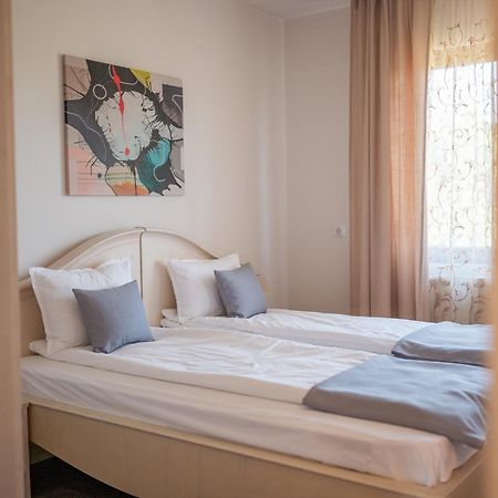 Katerina Guest House Kocherinovo エクステリア 写真