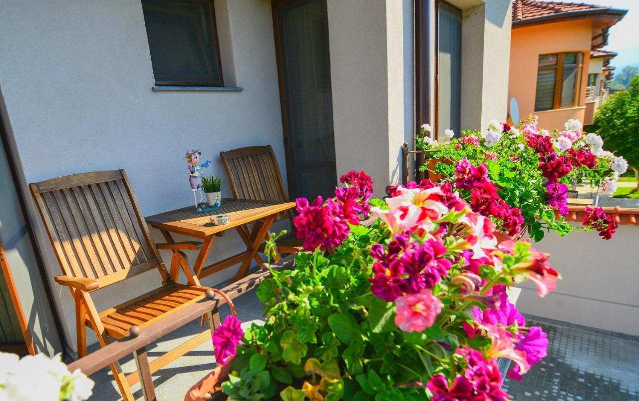 Katerina Guest House Kocherinovo エクステリア 写真